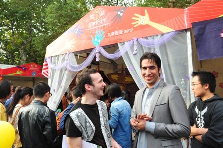 东华大学第五届国际文化节开幕