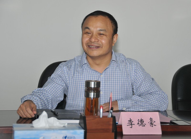 省教育厅交流合作处冯兴雷处长一行莅临广东石油化工学院调研