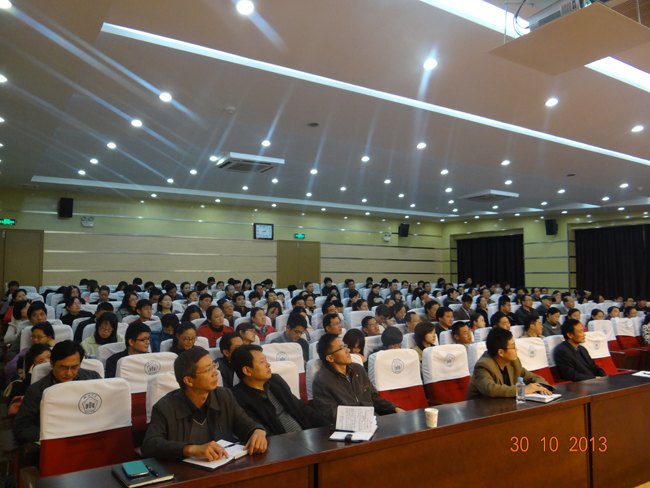 知名新闻传播学者、安徽省教学名师芮必峰教授来皖西学院作报告