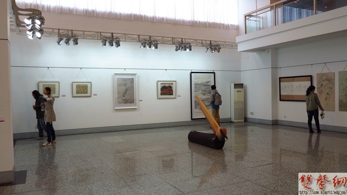 南京艺术学院第二届青年教师技能展演美术作品展开幕