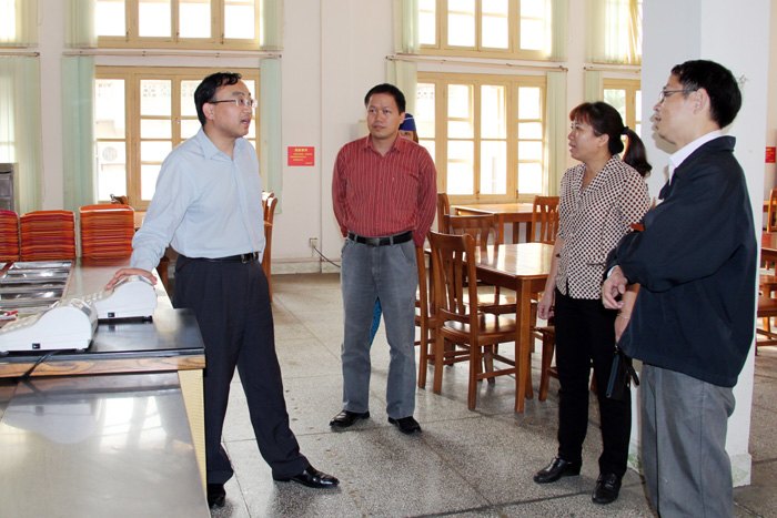 广西师范学院教工餐厅正式运行