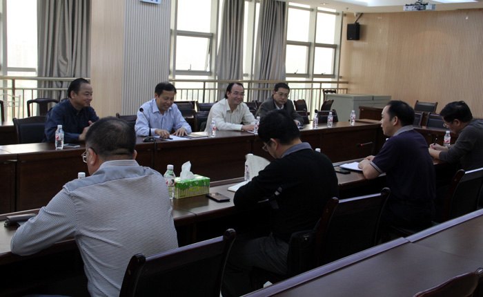 莫诗浦书记看望贵港市校友