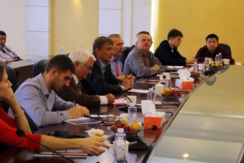 乌克兰国家科学院来宾莅临惠州学院