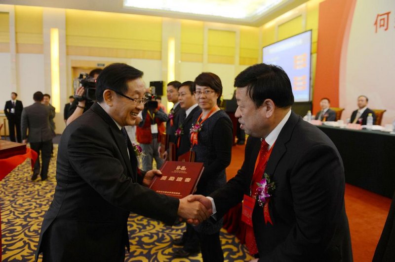 �����ǽ����ٻ�����������𡰿�ѧ�뼼�����½���