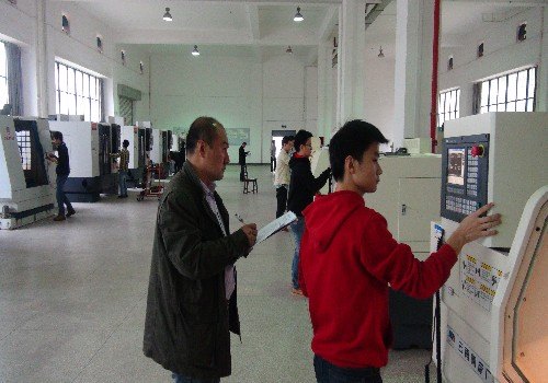 试点学院改革务实推进 人才培养质量稳定提高