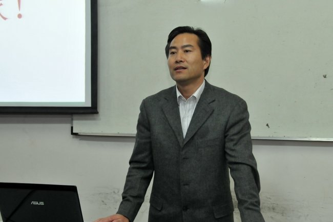 �滮���� �Ϻô�ѧ�ĵ�һ�ÿ� ���ݹ�ѧԺ����2013�긨��Ա��ѧ�����γ̽��δ���