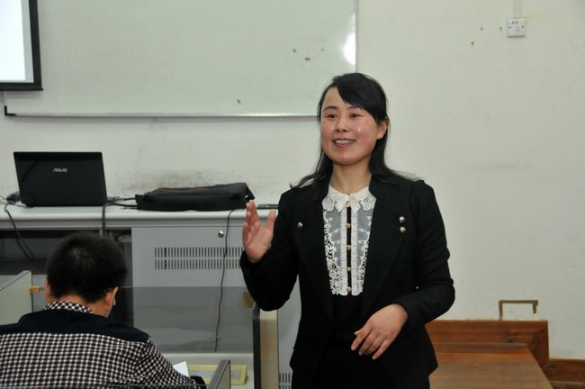 �滮���� �Ϻô�ѧ�ĵ�һ�ÿ� ���ݹ�ѧԺ����2013�긨��Ա��ѧ�����γ̽��δ���