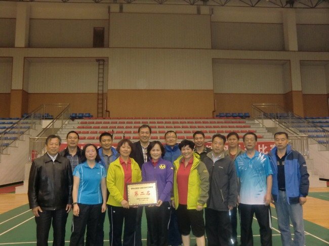 ���ݹ�ѧԺ�����и�У������������ë�����Ǿ�