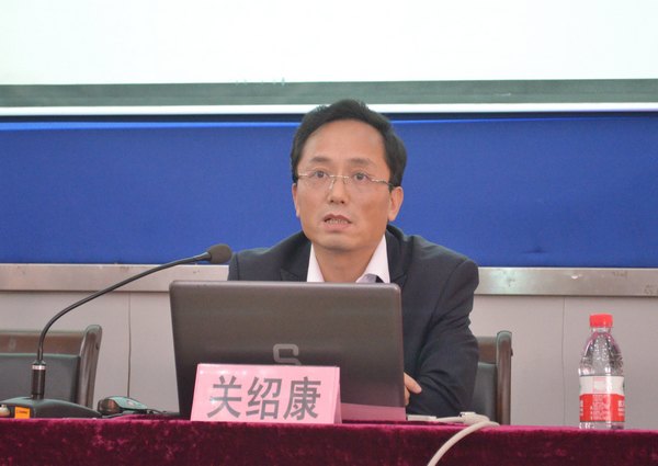 2013�꾰����Ƭ����У��ѧ���º�ѧ�罨������������ھ������մ�ѧԺ����