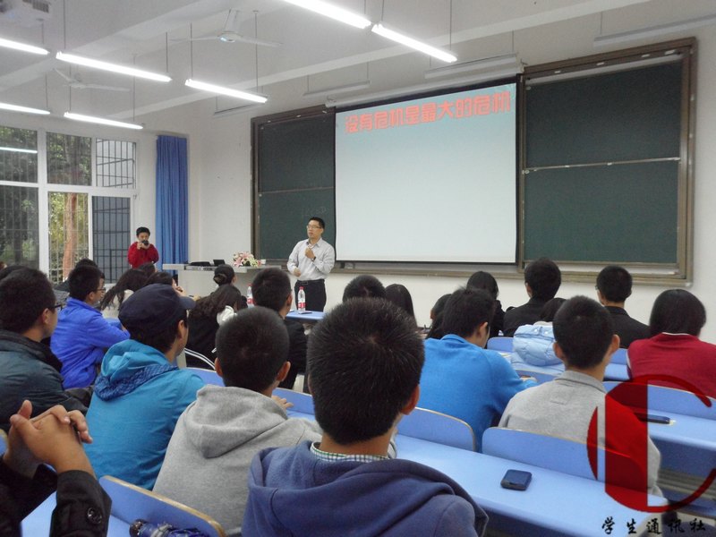 ��͢�£�ȫý��ʱ����ѧ��ý����������