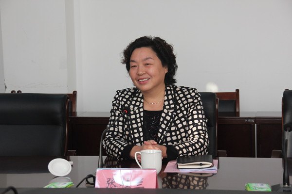 ֣��ְҵ����ѧԺӭ��֣�ݵط���Уѧ������ʾ���Խ��蹤�����