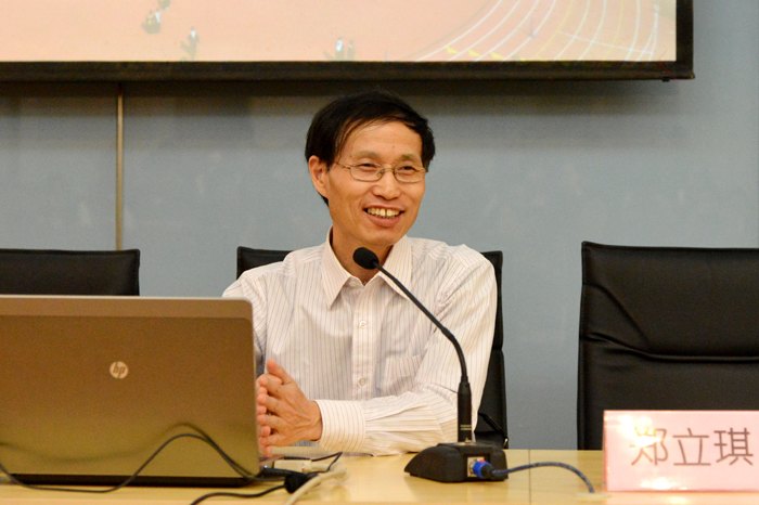 全省高校校报研究会郑立琪会长来南京艺术学院讲座
