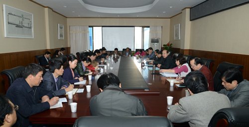 学校召开二级党组织书记会议进一步落实中层班子、中层干部民主生活会