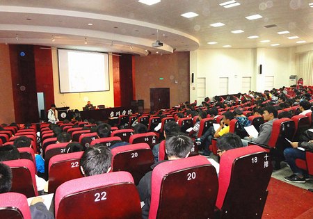 保卫处开展新生消防知识培训与技能演练