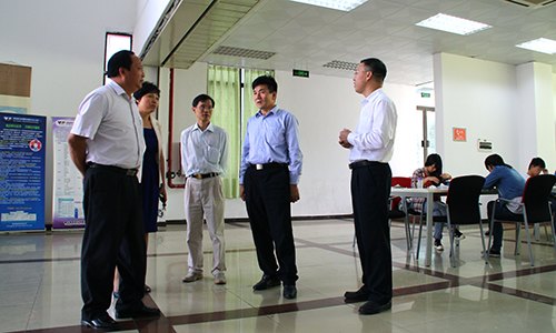 节能减排 低碳发展 建设绿色校园