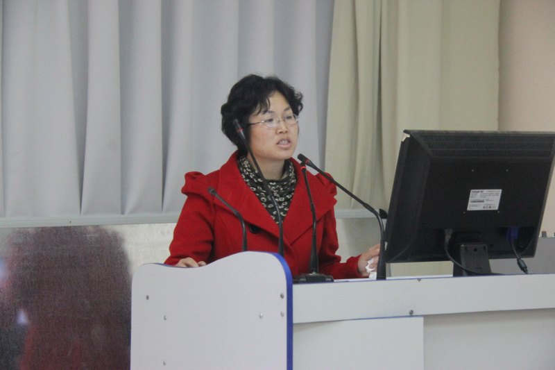 云南师范大学商学院召开2013年重点课程建设中期检查、结题及评审会