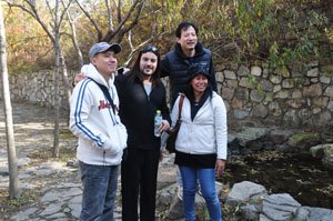 山东旅游职业学院2013年外教联谊会“秋游九如山”活动成功举办
