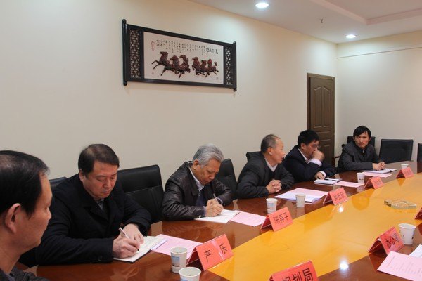 武汉市委常委、东湖高新区党工委书记胡立山来校调研