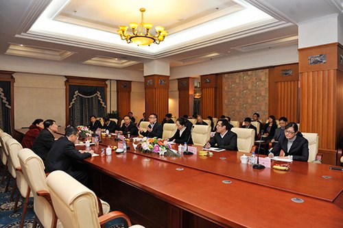 中国民办教育协会会长王佐书莅临长春建筑学院参观考察