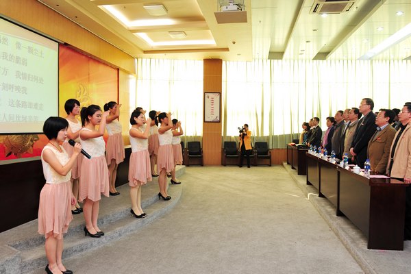感恩社会献爱心 志愿服务我先行