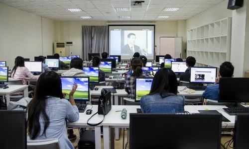 【一面旗帜】美术系“向孝德模范学习,传播社会正能量”