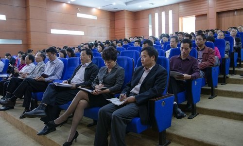 惠州学院召开2012—2013学年度本科教学自我评估专家意见反馈会