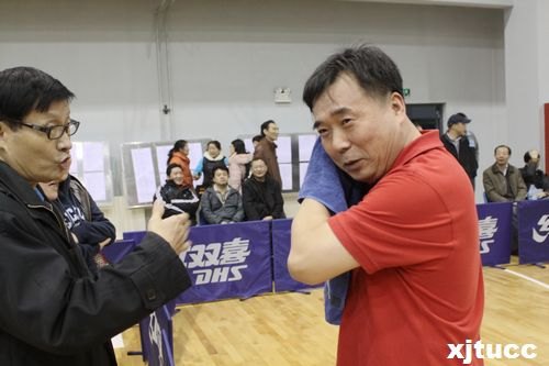 西安交通大学城市学院乒乓球队在交大2013年教职工乒乓球比赛中再创佳绩