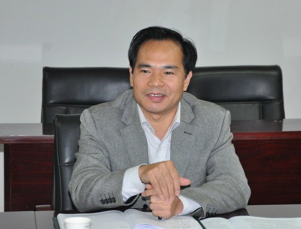 曾祥辉刘健赴教育厅汇报工作