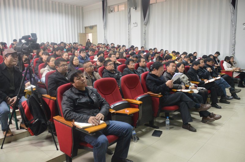 ��ר����ѵ����  �ٽ��ں����衿����������Ӧ�ý���Ϊ����ʦ����ѧ��ѧԺ�ɲ�����ʦ���澭