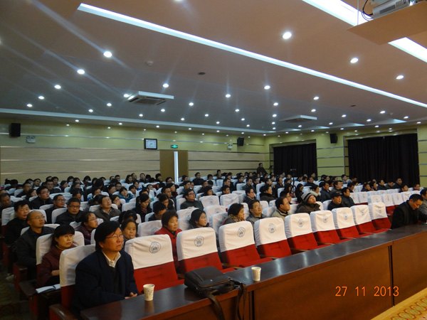 “《站讲台》之技与艺”--皖西学院举办教师教学能力提升报告