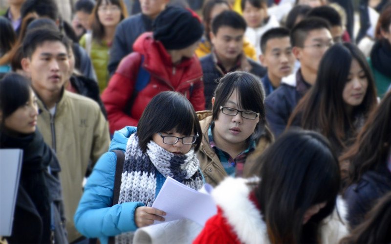 130余家企业6400个岗位进校园