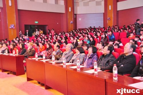 ͨѧѧԺϵѧӢγʵ㱨ݳӢĻĻ