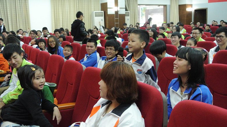 㶫ʯͻѧԺɹٰ조Ĺ ɳذضͯ־л