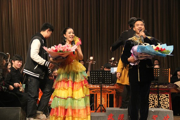 武汉工程大学举办高雅艺术进校园——东方中乐团民族器乐专场音乐会