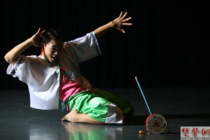 【视频】古心个人舞蹈作品专场演出获好评