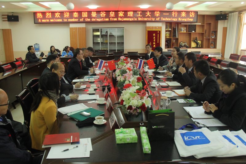 泰国曼谷皇家理工大学一行来访云南师范大学商学院