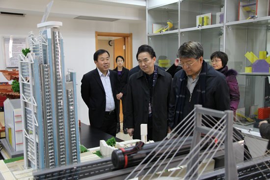 教育部研究生司领导来北京城市学院指导工作