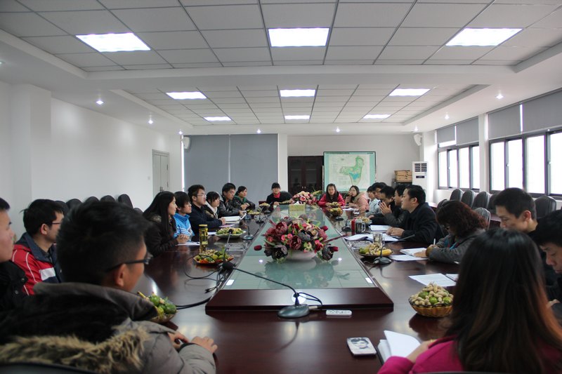 群众路线实践活动 :学院领导与学科竞赛获奖学生代表面对面交流