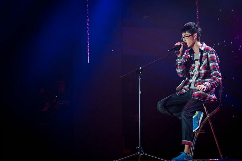 东华大学第33届校园十大歌手总决赛日前举行