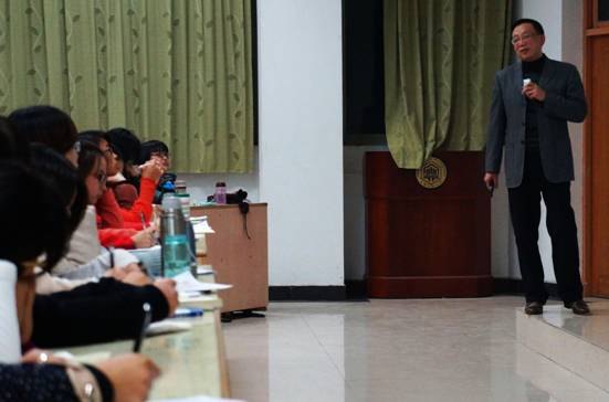 (图文)认识自我 超越自我——安徽工业大学工商学院举行“对90后大学生的认识和思考”专题报告