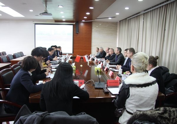 波兰教育代表团来台州学院访问