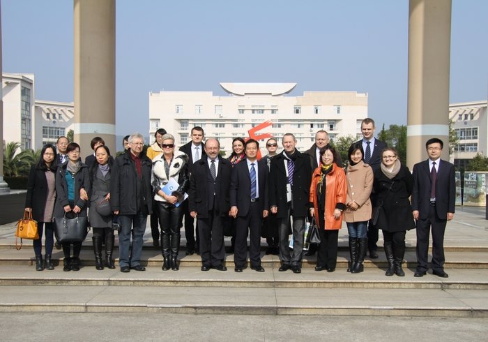 波兰教育代表团来台州学院访问