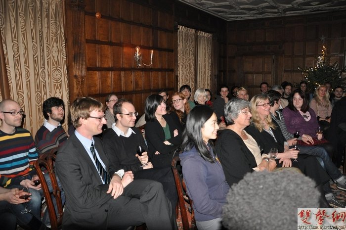 ��ի־�쾪�ֽ��Ŵ�ѧ�����»�&nbsp;���շ���ѧ�߿ʹ�����