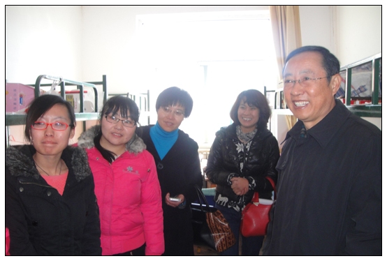 ����ѧԺ�쵼�ָ���Ȫ������ʵϰ֧�̻��ؿ���֧��ѧ��