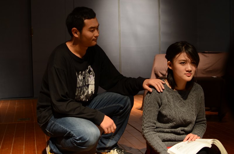 金陵学院学生表演话剧《有雷无雨》获得成功