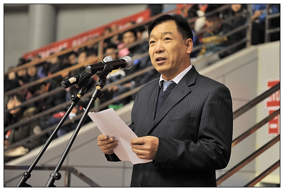 ������ȫ����ѧ�����������ڽ���ѧԺ¡�ؿ�Ļ