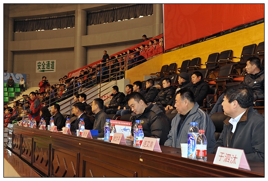 ������ȫ����ѧ�����������ڽ���ѧԺ¡�ؿ�Ļ