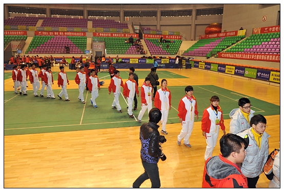 ������ȫ����ѧ�����������ڽ���ѧԺ¡�ؿ�Ļ