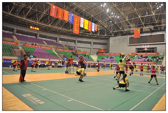 ������ȫ����ѧ�����������ڽ���ѧԺ¡�ؿ�Ļ