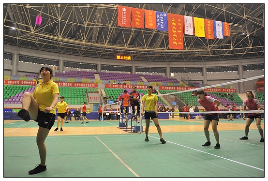 ������ȫ����ѧ�����������ڽ���ѧԺ¡�ؿ�Ļ